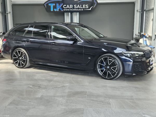 BMW 5-Series Estate, Petrol Plug-in Hybrid, 2021, Black