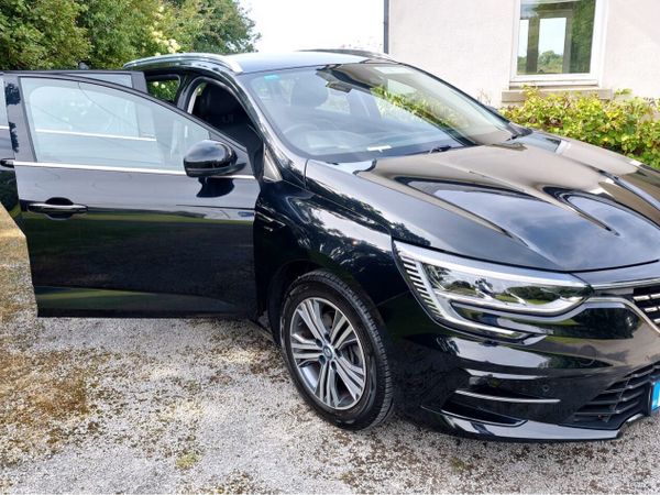 Renault Megane Estate, Petrol Plug-in Hybrid, 2021, Black