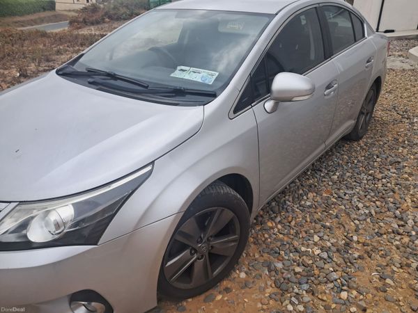 Toyota Avensis Saloon, Diesel, 2014, Silver