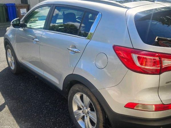 Kia Sportage SUV, Diesel, 2011, Silver