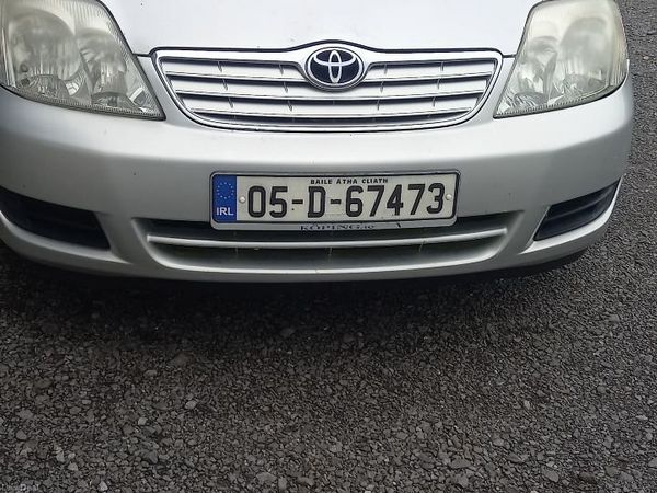 Toyota Corolla Saloon, Petrol, 2005, Silver