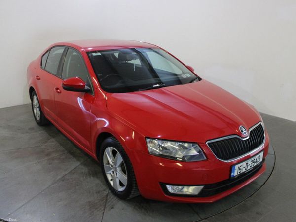 Skoda Octavia Saloon, Diesel, 2015, Red