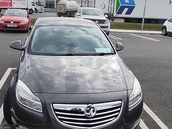 Vauxhall Insignia Hatchback, Diesel, 2010, Grey