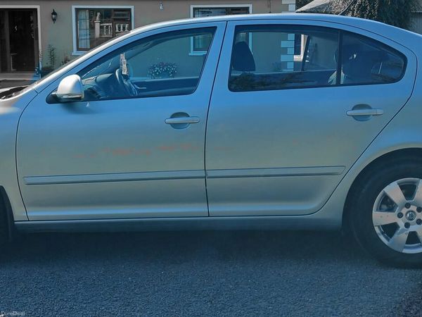 Skoda Octavia Hatchback, Diesel, 2009, Green