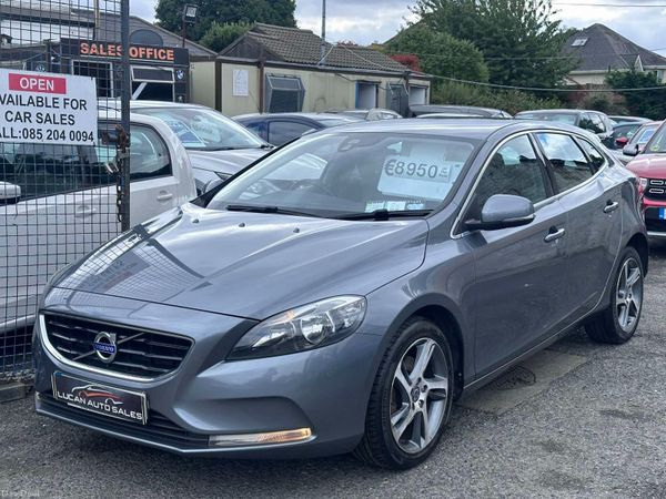 Volvo V40 Hatchback, Diesel, 2016, Grey