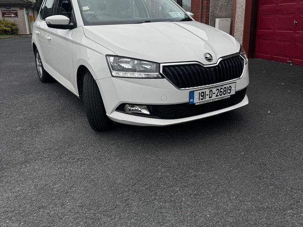 Skoda Fabia Hatchback, Petrol, 2019, White