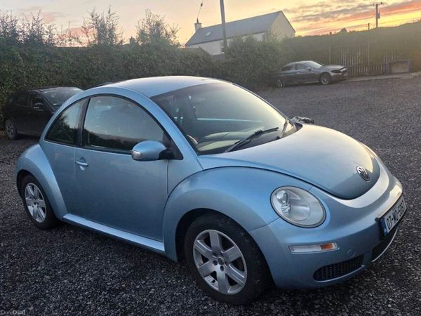 Volkswagen Beetle Hatchback, Petrol, 2007, Blue