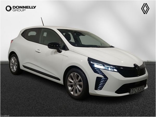 Renault Clio Hatchback, Petrol, 2026, White