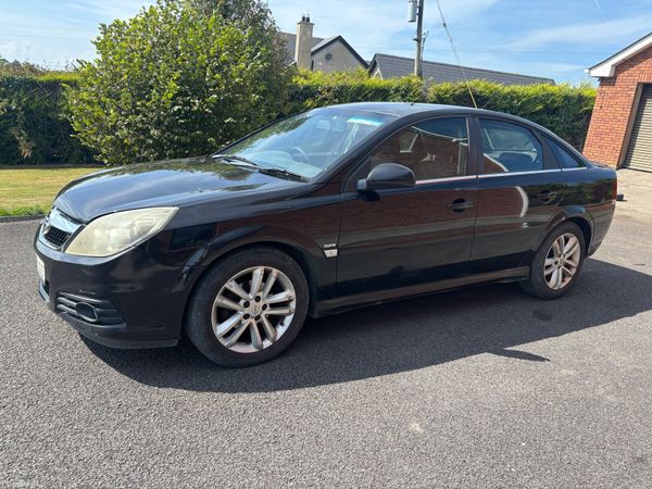 Opel Vectra Hatchback, Petrol, 2007, Black