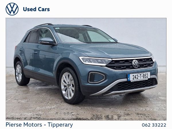 Volkswagen T-Roc SUV, Petrol, 2024, Blue
