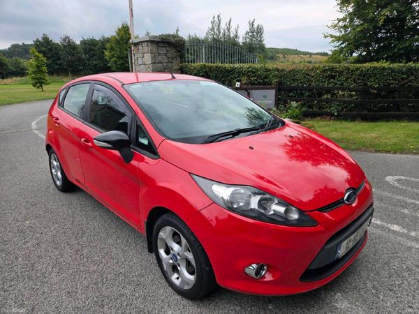 Ford Fiesta Hatchback, Diesel, 2012, Red