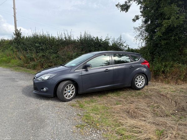 Ford Focus Hatchback, Diesel, 2011, Grey