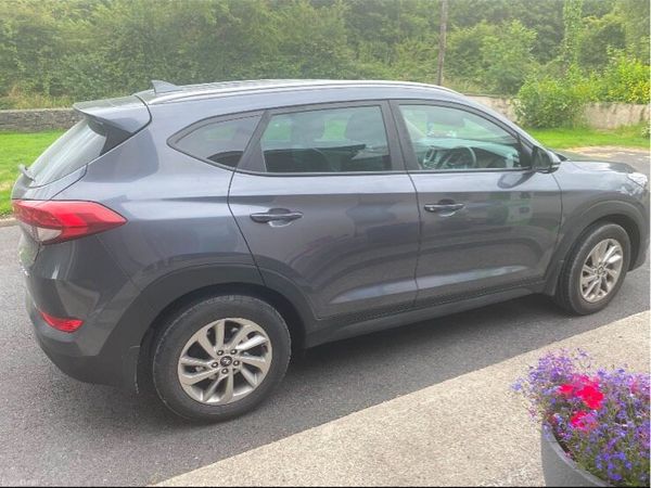 Hyundai Tucson SUV, Diesel, 2017, Grey