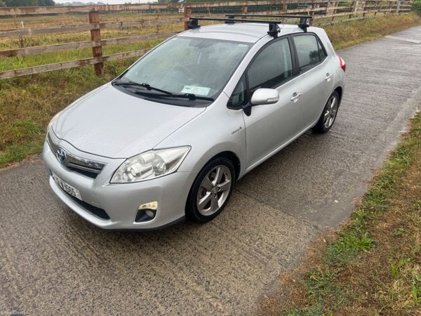 Toyota Auris Hatchback, Petrol Hybrid, 2012, Silver