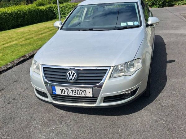 Volkswagen Passat Saloon, Diesel, 2010, Silver