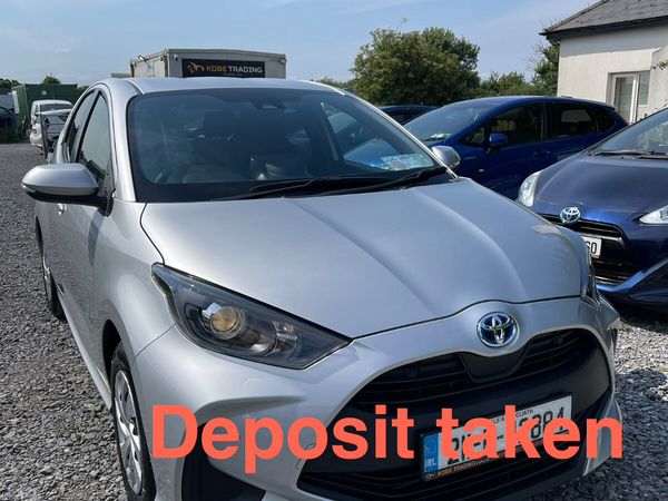 Toyota Yaris Hatchback, Petrol Hybrid, 2021, Silver