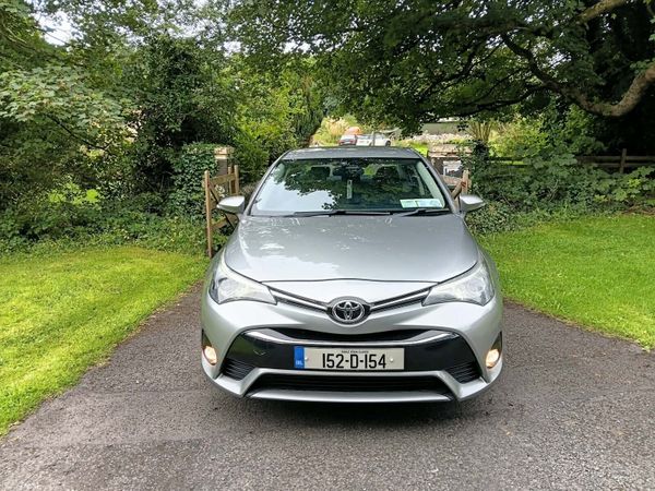 Toyota Avensis Saloon, Diesel, 2015, Grey