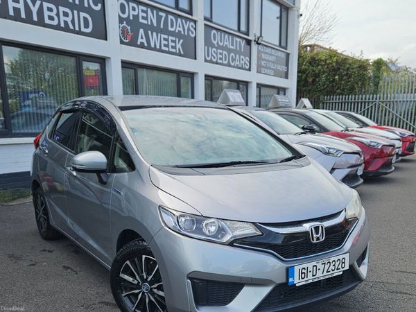 Honda Fit Hatchback, Petrol Hybrid, 2016, Silver
