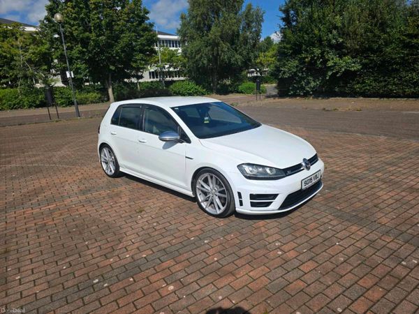 Volkswagen Golf Hatchback, Petrol, 2015, White