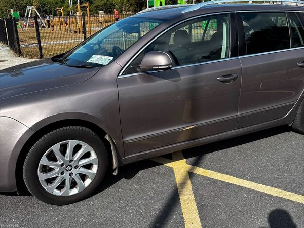 Skoda Superb Estate, Diesel, 2012, Purple