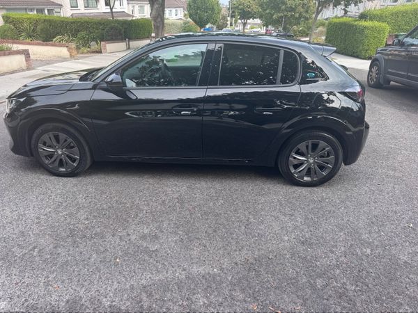 Peugeot 208 Hatchback, Electric, 2023, Black