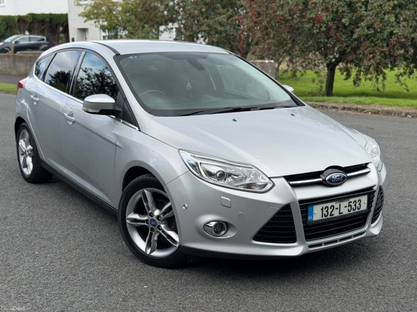 Ford Focus Hatchback, Petrol, 2013, Silver