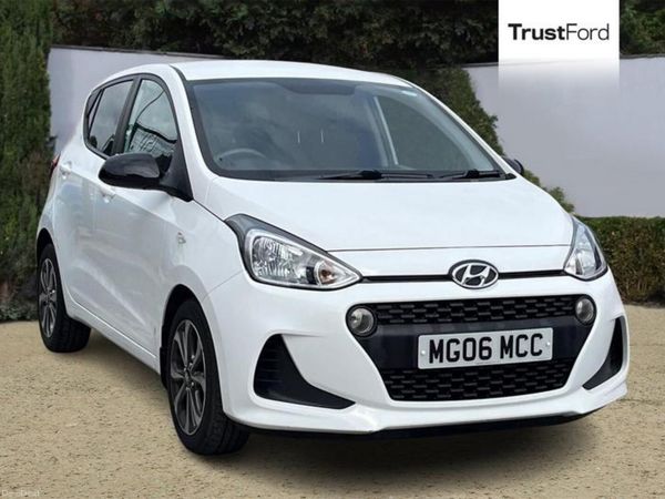 Hyundai i10 Hatchback, Petrol, 2019, White