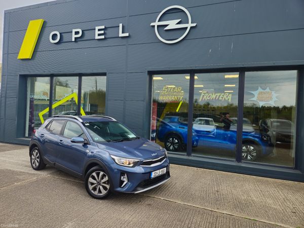 Kia Stonic Estate/Jeep, Petrol, 2022, Blue