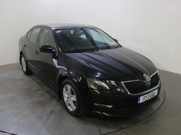 Skoda Octavia Saloon, Diesel, 2017, Black