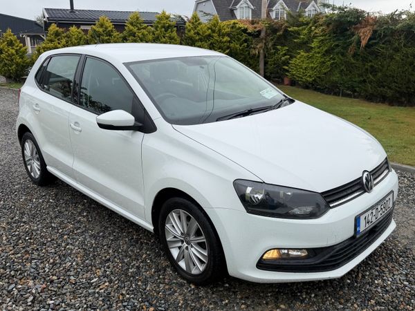 Volkswagen Polo Hatchback, Petrol, 2014, White
