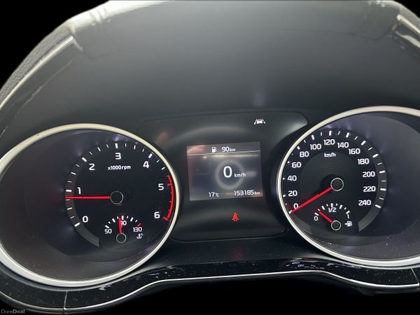 Kia Ceed Hatchback, Diesel, 2019, Red