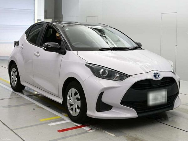 Toyota Yaris Hatchback, Petrol Hybrid, 2022, Pink