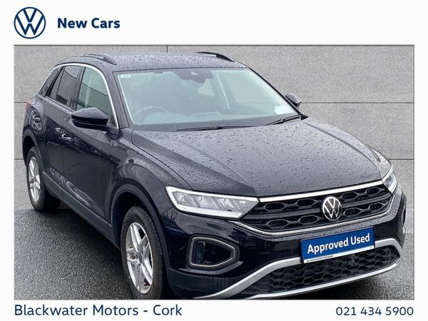 Volkswagen T-Roc Hatchback, Petrol, 2022, Black