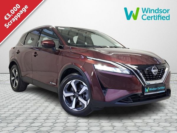 Nissan Qashqai SUV, Petrol Hybrid, 2024, Red
