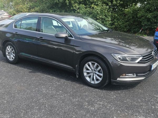 Volkswagen Passat Saloon, Diesel, 2015, Brown