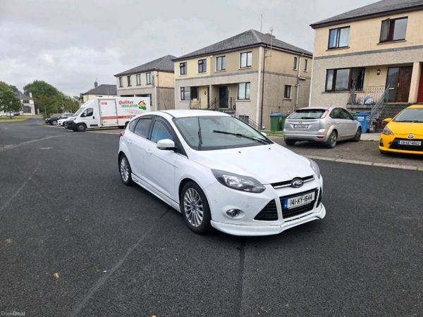 Ford Focus Hatchback, Diesel, 2014, White
