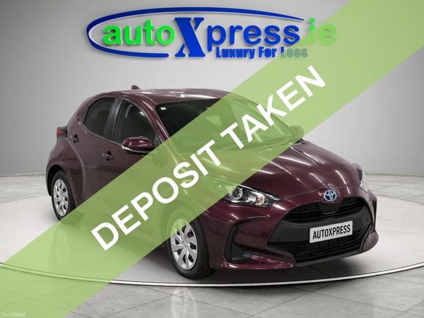 Toyota Yaris Hatchback, Petrol Hybrid, 2021, Red
