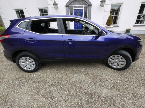 Nissan Qashqai Hatchback, Diesel, 2016, Blue