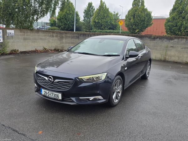 Opel Insignia Hatchback, Diesel, 2021, Blue