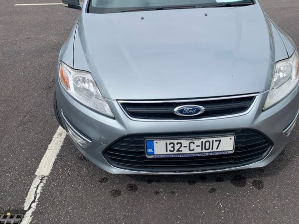 Ford Mondeo Hatchback, Diesel, 2013, Grey