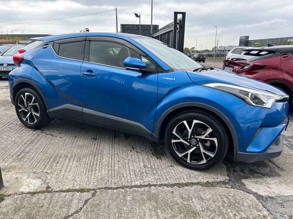 Toyota C-HR Hatchback, Petrol Hybrid, 2017, Red