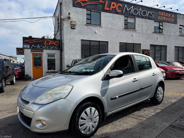 Renault Clio Hatchback, Diesel, 2010, Silver