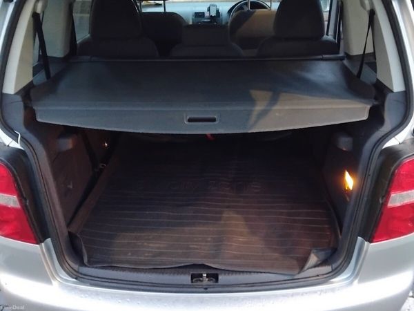Volkswagen Touran MPV, Petrol, 2007, Silver