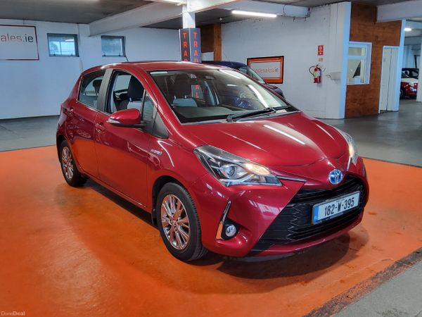 Toyota Yaris MPV, Petrol Hybrid, 2018, Red