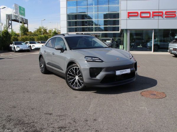 Porsche Macan SUV, Electric, 2026, 