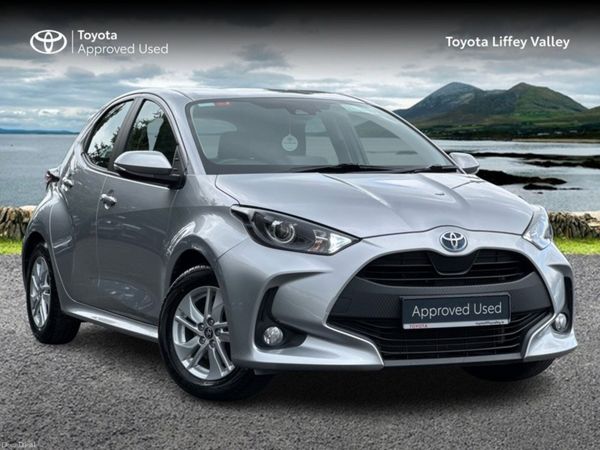 Toyota Yaris Hatchback, Petrol Hybrid, 2023, Silver