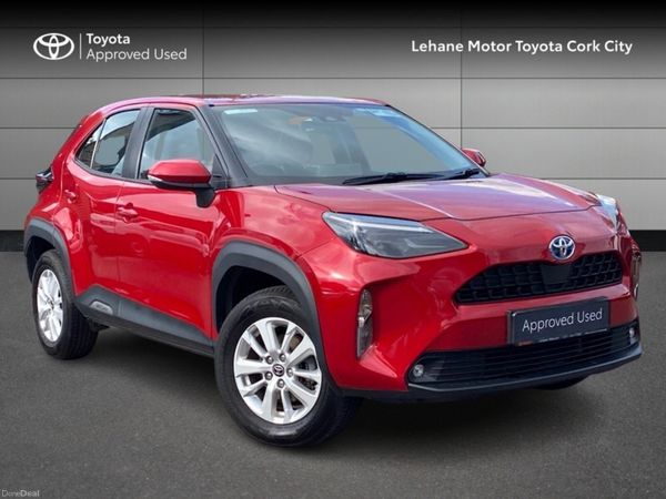 Toyota Yaris Cross Hatchback, Petrol Hybrid, 2023, Red