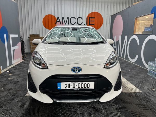 Toyota Aqua Hatchback, Petrol Hybrid, 2021, White