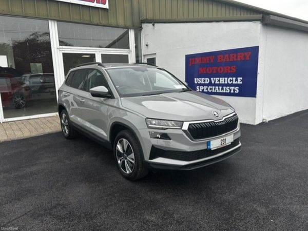 Skoda Karoq SUV, Petrol, 2023, Grey