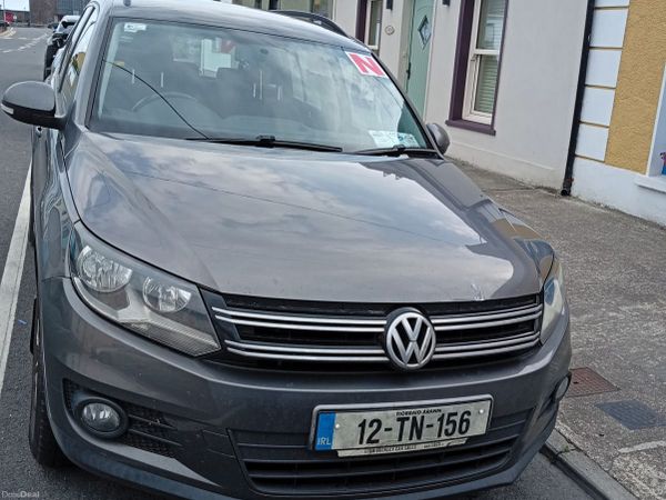Volkswagen Tiguan SUV, Diesel, 2012, Grey